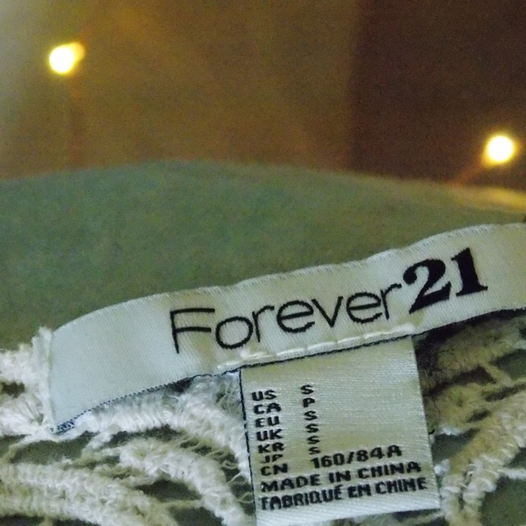 Forever 21 / lace blouse - Picture 2 of 2